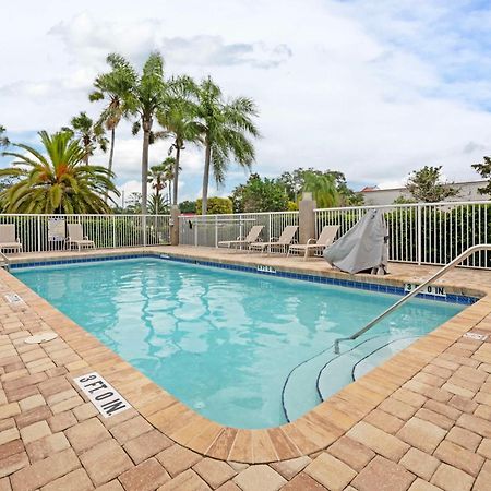 Best Western Edgewater Inn Esterno foto